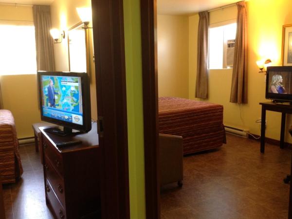 Hotel Citadelle : photo 4 de la chambre chambre communicante - sous-sol (6 adultes)