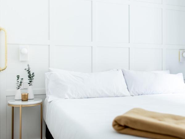 Cosmo Hotel Boutique : photo 3 de la chambre chambre lit king-size supérieure