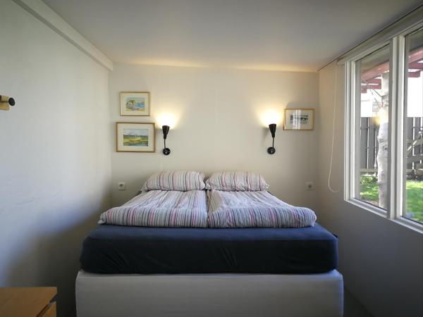 Eric the Red Guesthouse : photo 2 de la chambre cottage - vue sur jardin