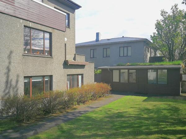 Eric the Red Guesthouse : photo 1 de la chambre cottage - vue sur jardin