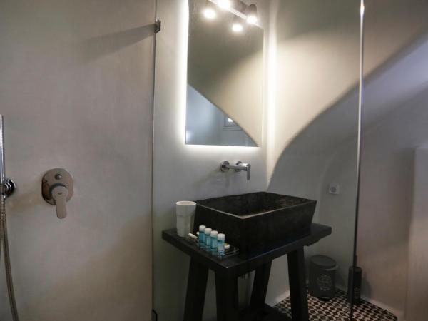 Morfoula's Studios : photo 7 de la chambre studio - rez-de-chaussée