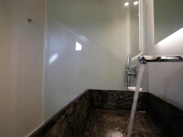 Morfoula's Studios : photo 8 de la chambre studio - rez-de-chaussée