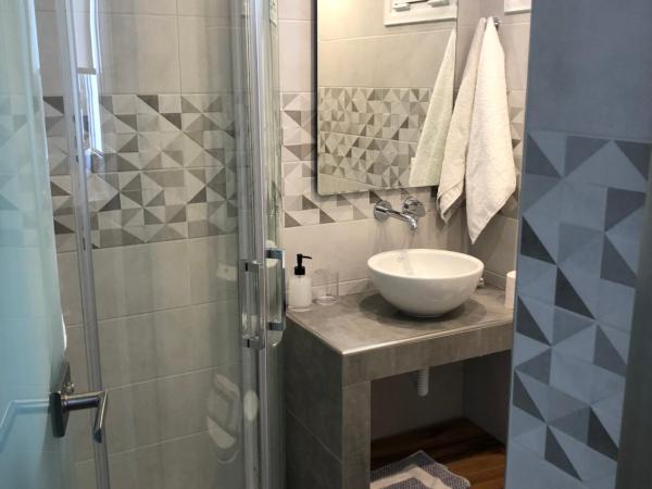 Galatia Villas : photo 4 de la chambre chambre double supérieure en duplex avec jacuzzi extérieur