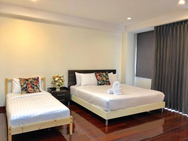 14 Place Sukhumvit Suites : photo 10 de la chambre penthouse