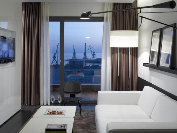 The Met Hotel Thessaloniki, a Member of Design Hotels : photo 3 de la chambre suite exécutive