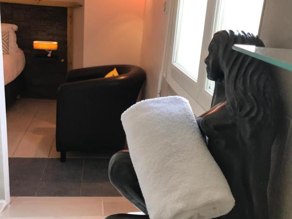Hotel De La Mer : photo 2 de la chambre chambre double avec douche à l'italienne - climatisée