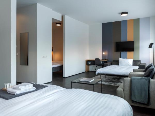 201 Hotel : photo 1 de la chambre grande suite familiale