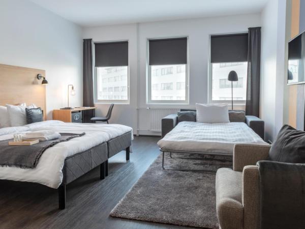 201 Hotel : photo 1 de la chambre petite suite familiale