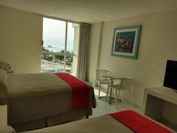 We Hotel Acapulco : photo 4 de la chambre  chambre double avec 2 lits doubles 
