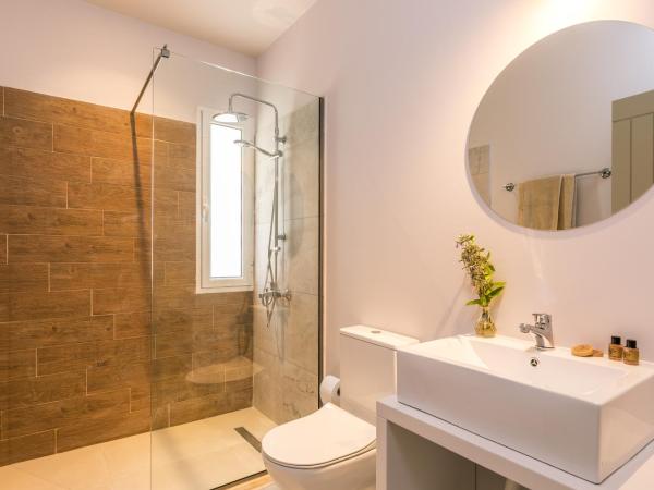 Luna Inn B&B : photo 6 de la chambre chambre double - vue sur jardin