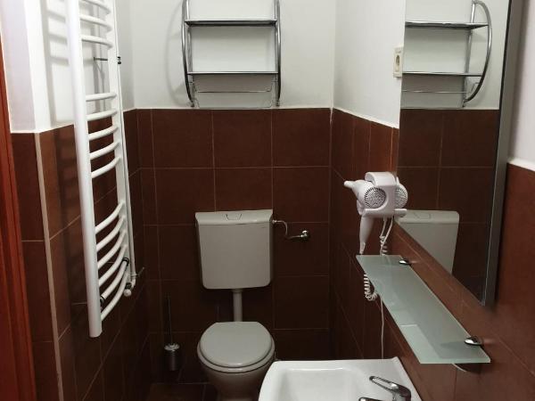 Guest House Orczy Park : photo 7 de la chambre chambre standard lit queen-size