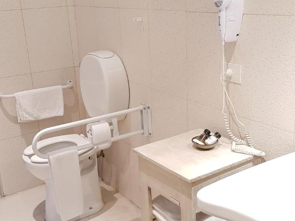 L'Adresse Hôtel Boutique : photo 2 de la chambre chambre double ou lits jumeaux - accessible aux personnes à mobilité réduite