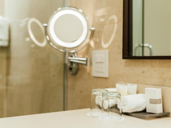 Warwick Denver : photo 5 de la chambre chambre lit king-size deluxe