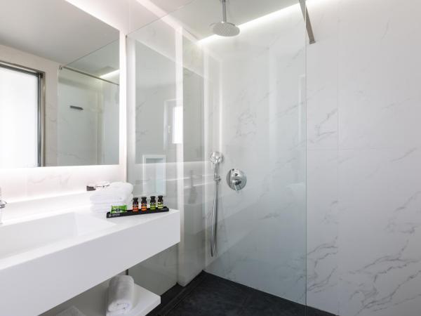 Messinian Icon Hotel & Suites : photo 4 de la chambre chambre double ou lits jumeaux standard - vue sur mer