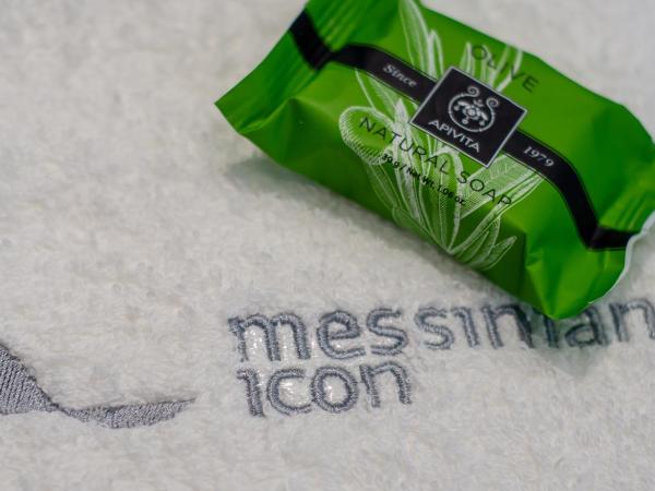 Messinian Icon Hotel & Suites : photo 8 de la chambre chambre double ou lits jumeaux supérieure - vue sur mer