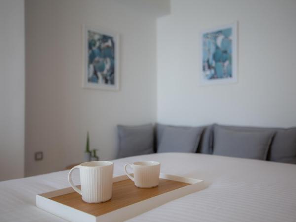 Messinian Icon Hotel & Suites : photo 8 de la chambre chambre double ou lits jumeaux standard - vue sur mer