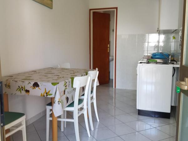 Maki & Suzi : photo 1 de la chambre chambre lit king-size avec balcon