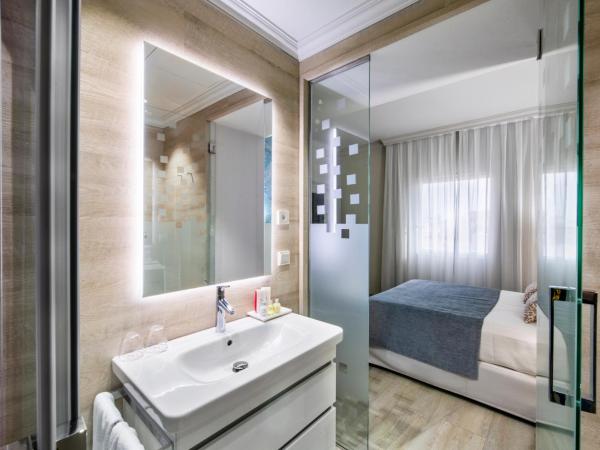 Salles Hotel Málaga Centro : photo 1 de la chambre chambre double Économique