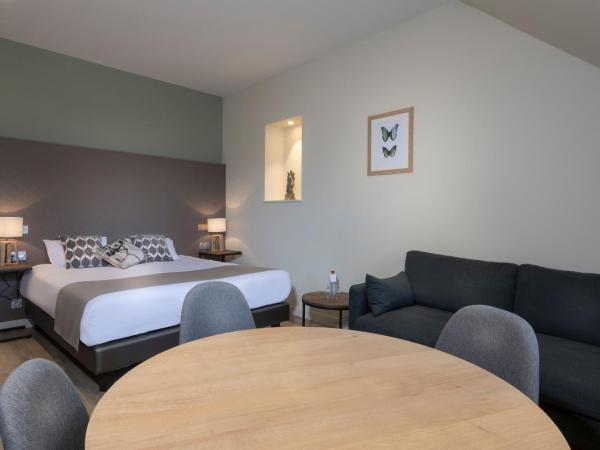 Residence The Originals Demeure des Remparts : photo 3 de la chambre appartement