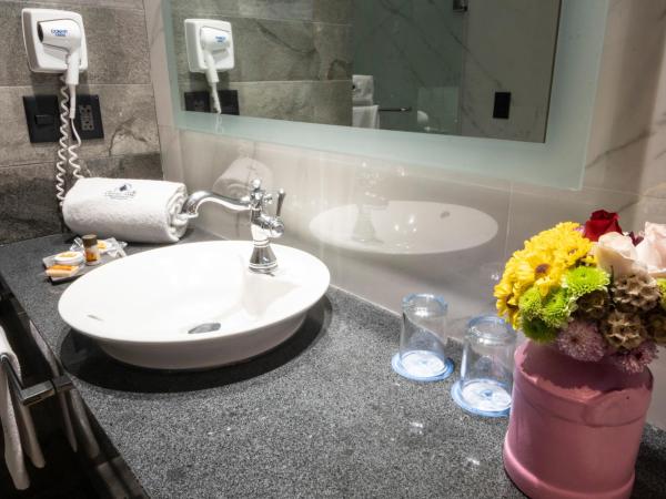 Hotel Ronda Minerva : photo 7 de la chambre chambre double supérieure avec deux lits doubles