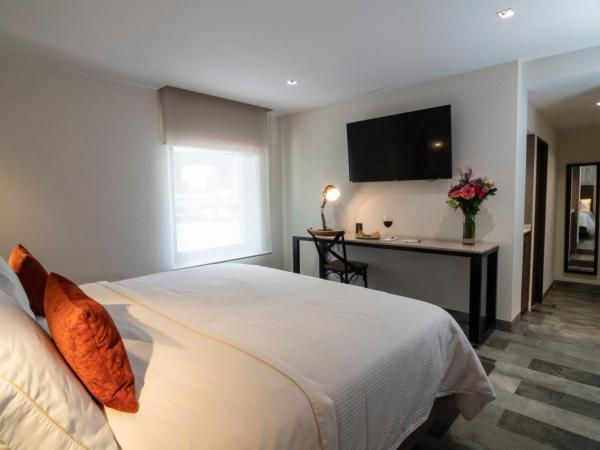 Hotel Ronda Minerva : photo 5 de la chambre suite supérieure lit king-size