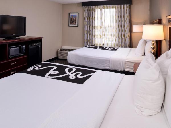 La Quinta by Wyndham Indianapolis South : photo 1 de la chambre chambre avec 2 lits queen-size - accessible aux personnes à mobilité réduite - non-fumeurs 