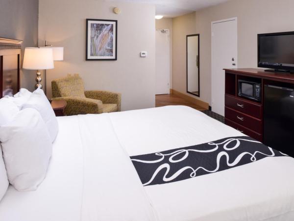 La Quinta by Wyndham Indianapolis South : photo 6 de la chambre chambre lit king-size deluxe
