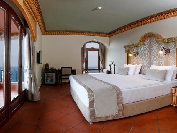 Sultanahmet Palace Hotel : photo 3 de la chambre  chambre deluxe - vue sur mer