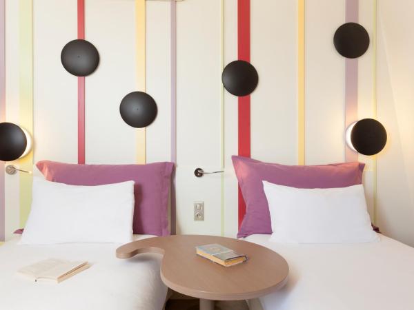 ibis Styles Bayonne : photo 2 de la chambre chambre standard avec 2 lits simples - petit-déjeuner inclus