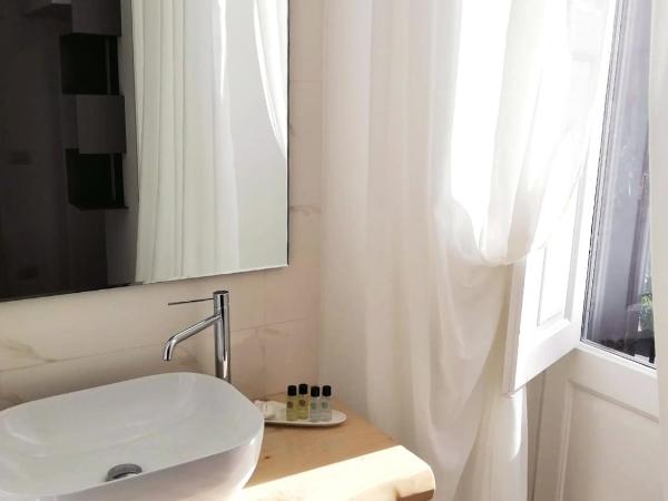 BARI 102 : photo 10 de la chambre chambre double supérieure