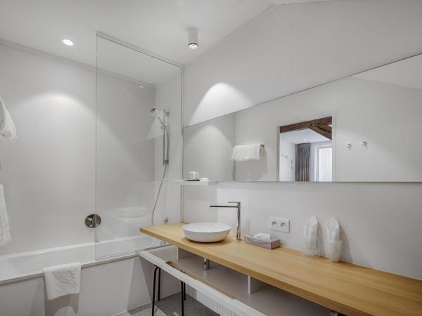Hotel Bourgoensch Hof : photo 5 de la chambre chambre standard avec baignoire