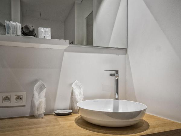 Hotel Bourgoensch Hof : photo 10 de la chambre chambre standard avec baignoire