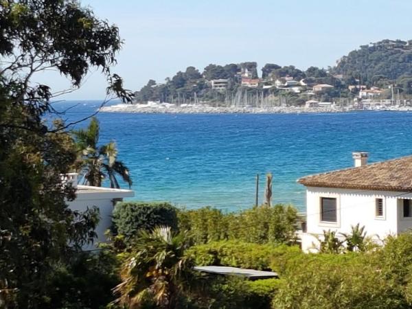 Hôtel les Eucalyptus : photo 2 de la chambre studio - vue sur mer