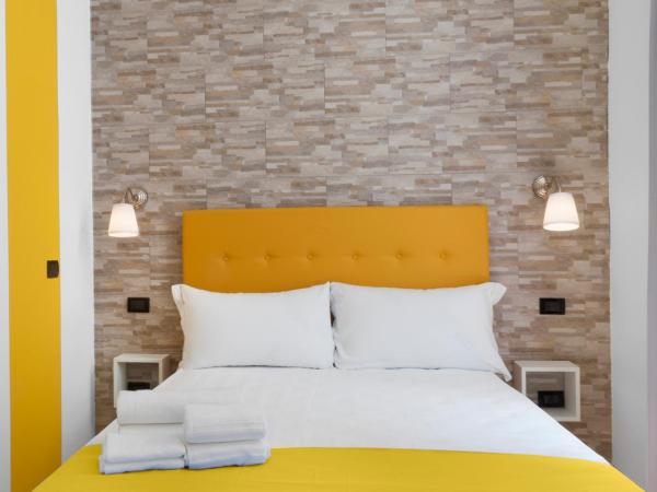 Rainbow Napoli : photo 8 de la chambre chambre double