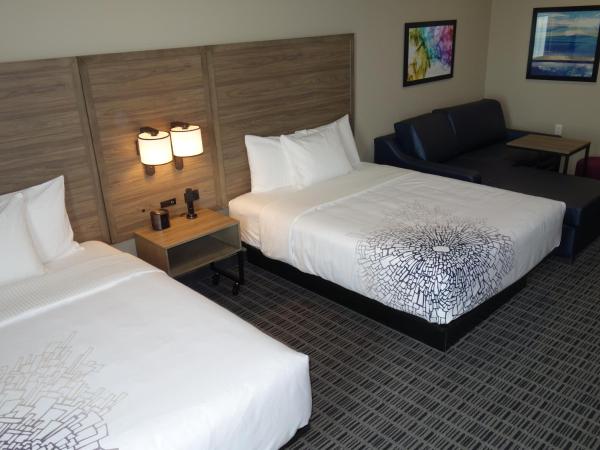 La Quinta by Wyndham San Antonio Alamo City : photo 7 de la chambre chambre deluxe avec 2 lits queen-size - non-fumeurs