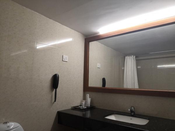 Hotel Presidency : photo 2 de la chambre chambre lits jumeaux deluxe