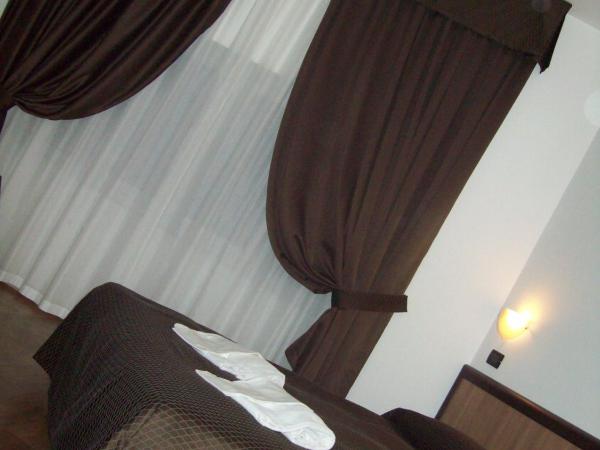 Hotel Chopin : photo 6 de la chambre chambre double ou lits jumeaux