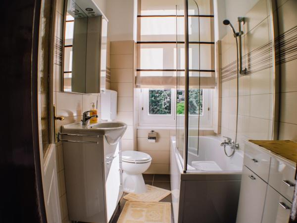 Room Malnig Opatija : photo 6 de la chambre chambre double avec salle de bains privative