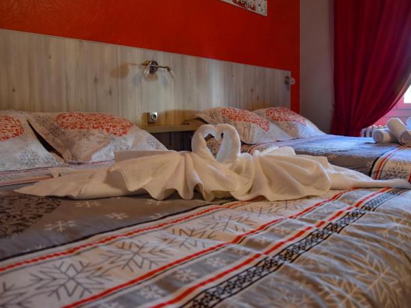 Hotel des Remparts : photo 3 de la chambre chambre quadruple