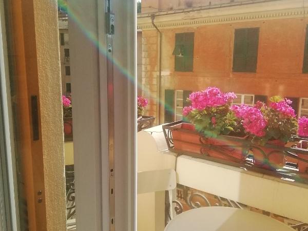 Your House Rooms : photo 3 de la chambre chambre simple avec salle de bains extérieure privative