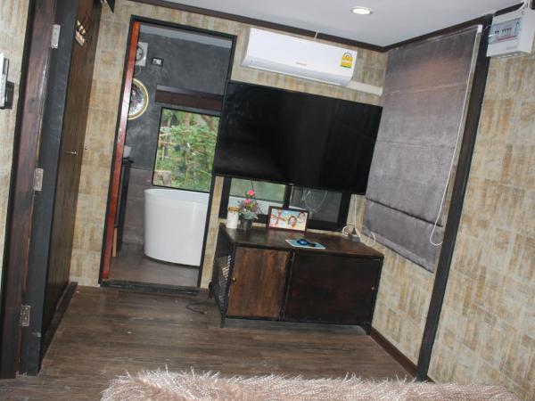 Do Dee Cafe Bangkok Hostel : photo 4 de la chambre bungalow