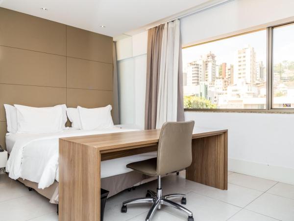 Hilton Garden Inn Belo Horizonte Lourdes : photo 3 de la chambre business class com cama king-size