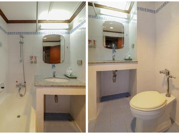 Malaysia Hotel Bangkok : photo 5 de la chambre chambre lits jumeaux - vue sur piscine