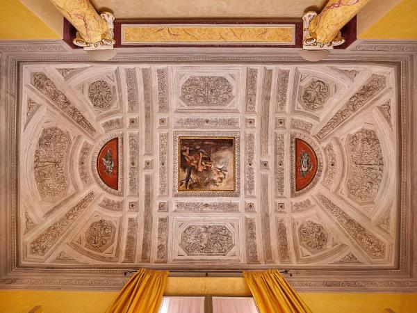 Palazzo di Alcina - Residenza d'Epoca - Luxury- : photo 1 de la chambre chambre lit king-size supérieure