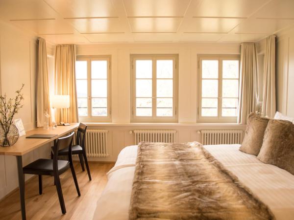 Hotel Restaurant Falkenburg : photo 1 de la chambre chambre double – vue sur lac