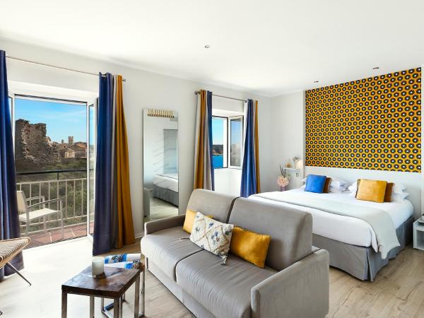 Santateresa : photo 4 de la chambre suite junior avec balcon - vue sur ville haute, falaises et mer