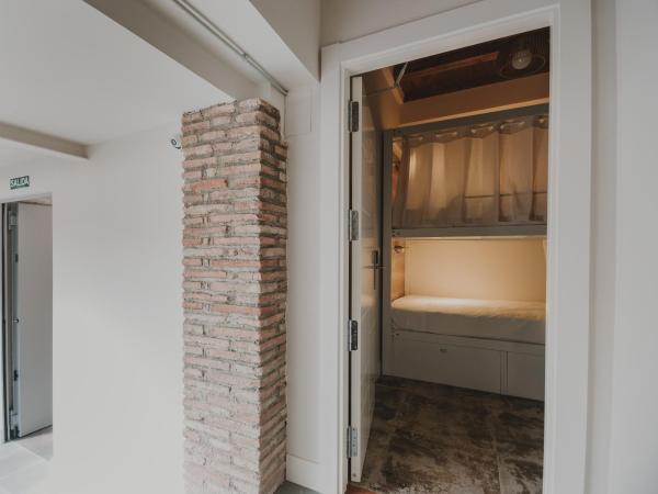 4U Hostel : photo 6 de la chambre lit dans dortoir mixte de 4 lits