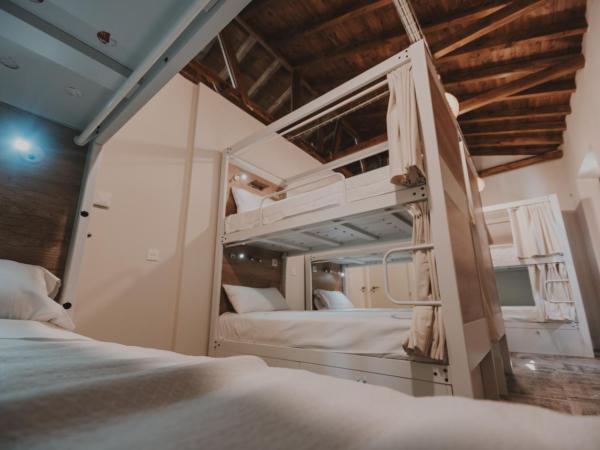 4U Hostel : photo 4 de la chambre lit dans dortoir mixte de 8 lits 