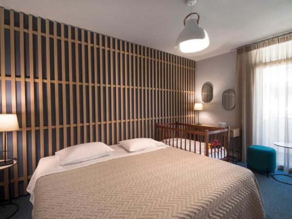 Marina Alimos Hotel Apartments : photo 5 de la chambre appartement familial premium - vue sur mer