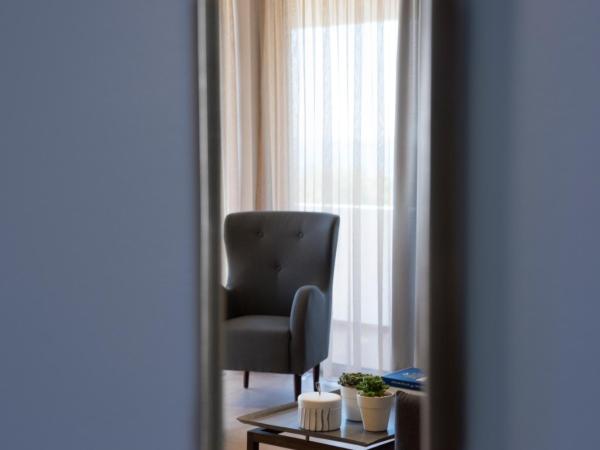 Marina Alimos Hotel Apartments : photo 8 de la chambre appartement familial premium - vue sur mer